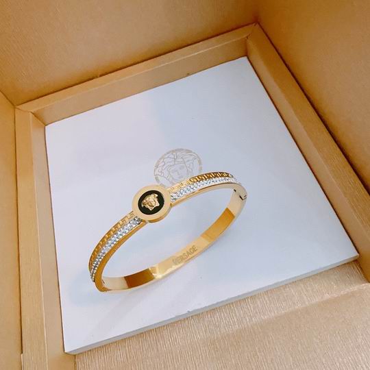 Versace bracelet 11lyh199